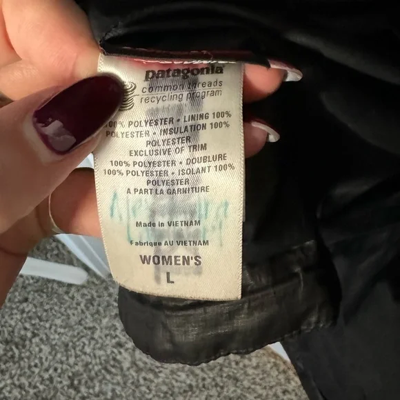 Patagonia Black Quilted Jacket Women’s L Lightweight Insulated Coat - Picture 3 of 5